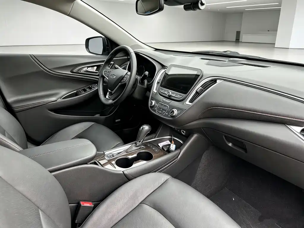 Chevrolet Malibu XL — миниатюра 9