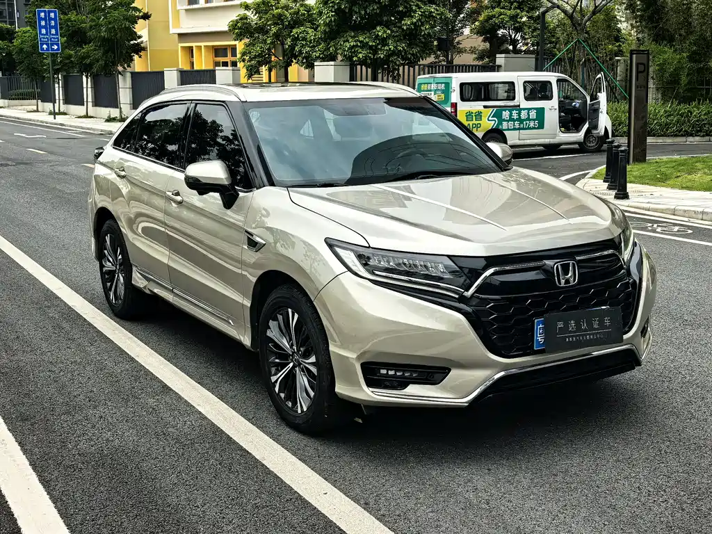 Honda UR-V 370TURBO 4WD Premium Edition, фото 3