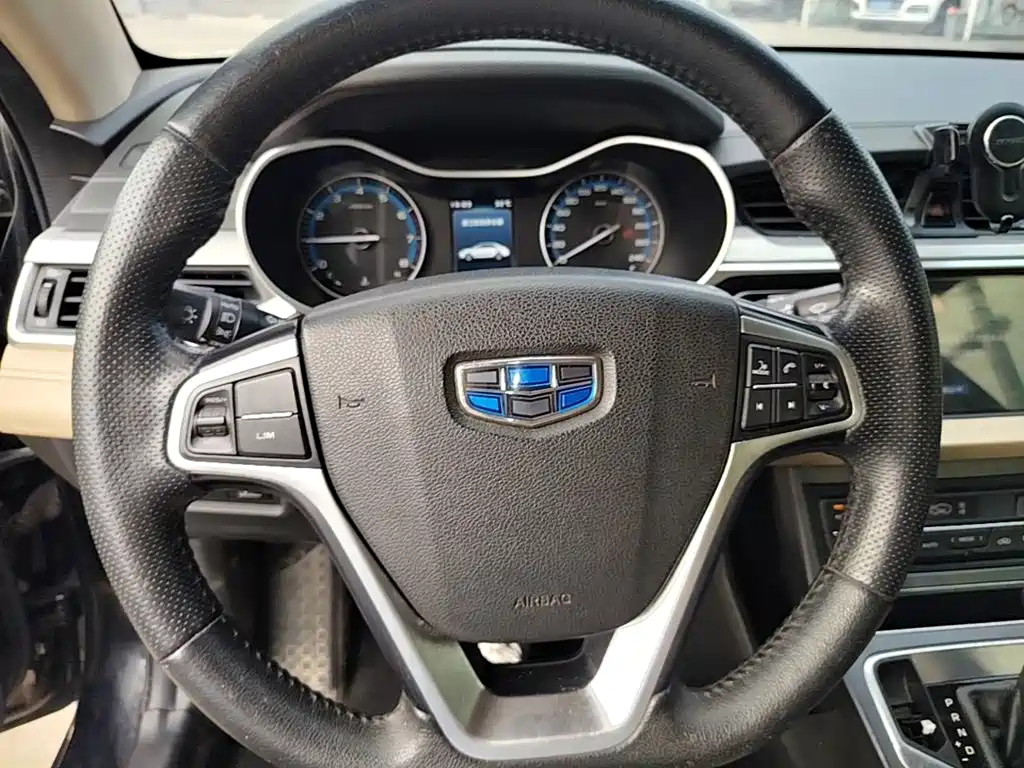 Geely Emgrand — миниатюра 11