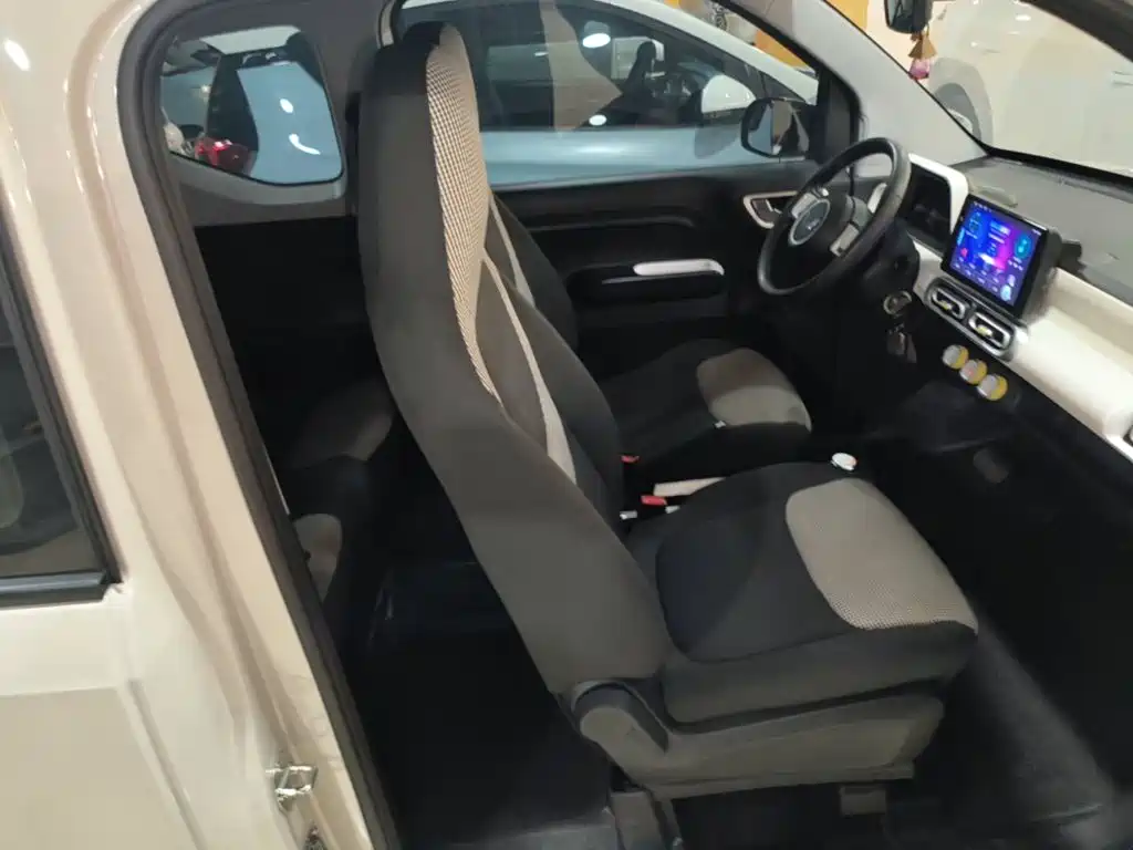 Wuling MINIEV — миниатюра 25