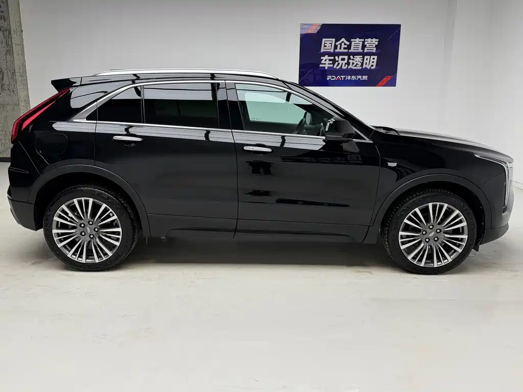 Cadillac XT4 — миниатюра 7
