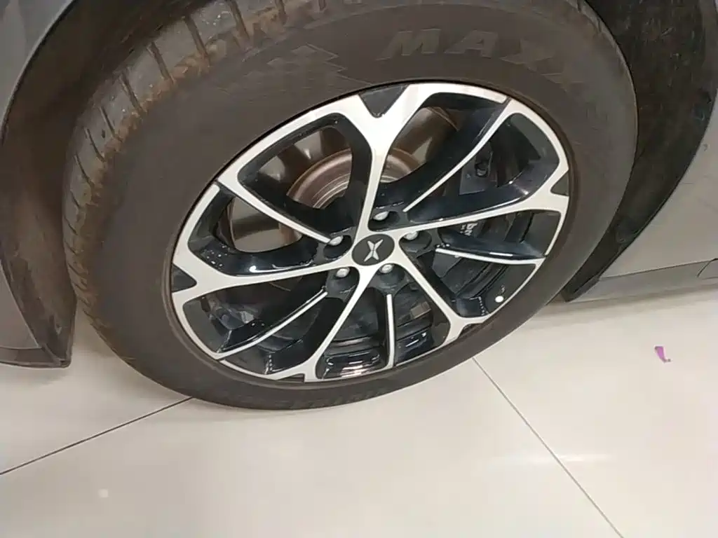 XPeng P7 — миниатюра 23