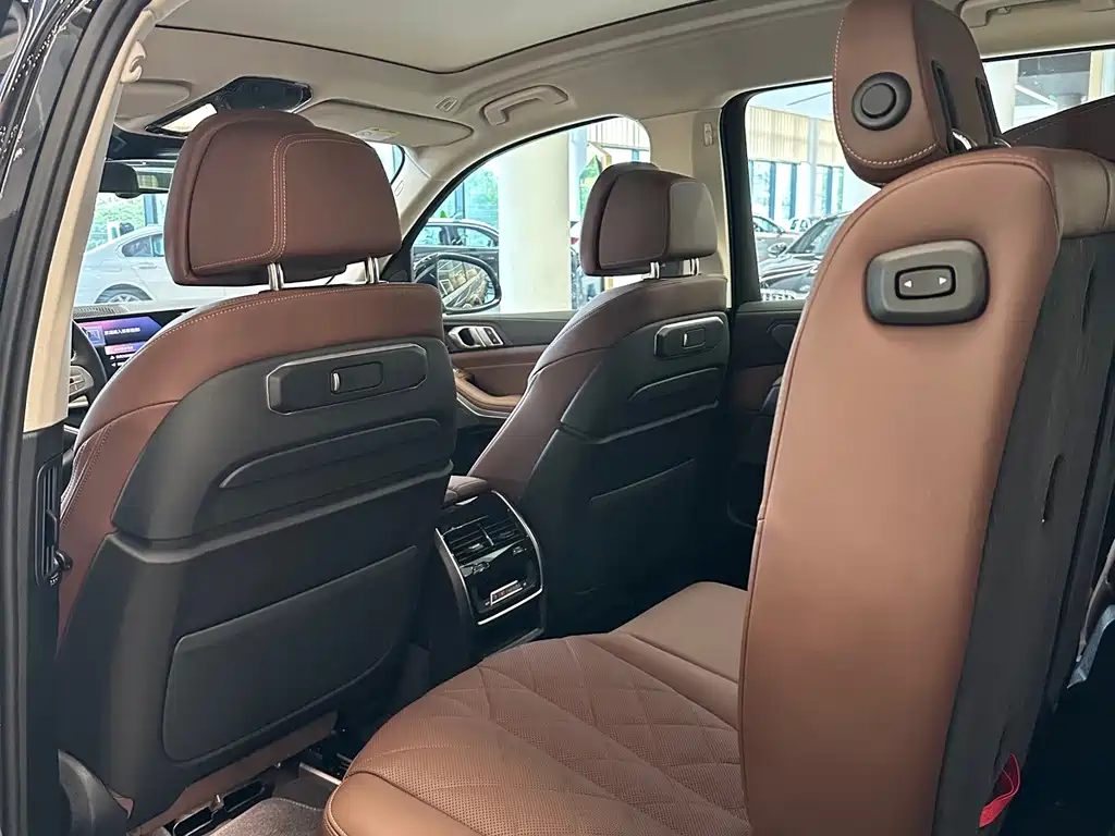 BMW X7 — миниатюра 7