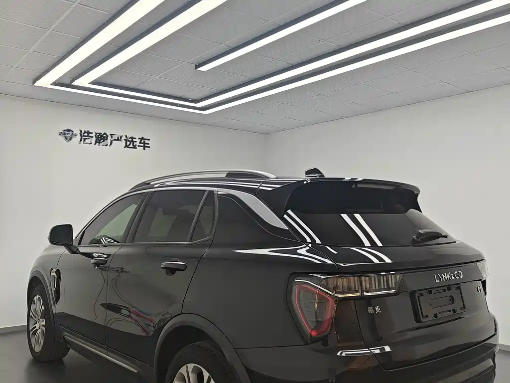 Lynk & Co 01 — миниатюра 4