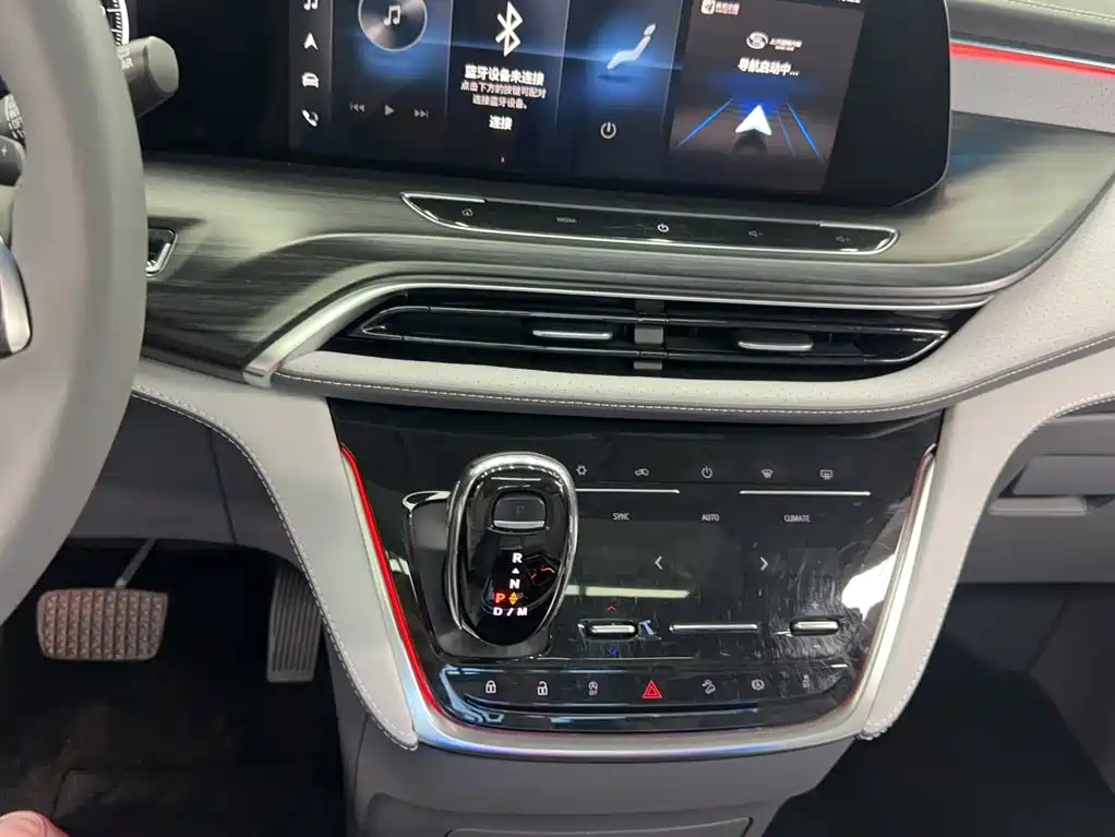Buick GL8 — миниатюра 9