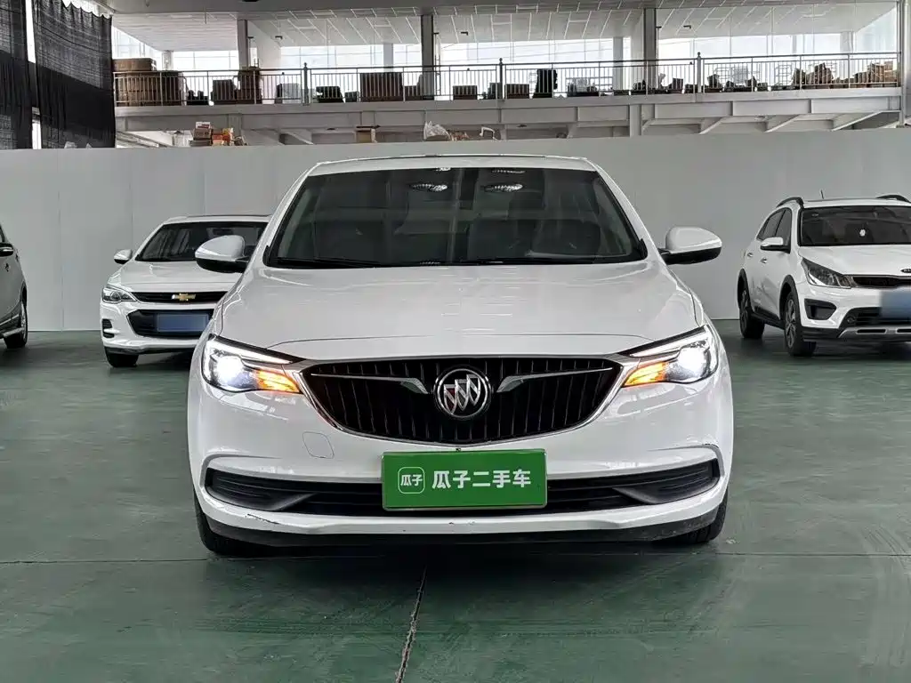 Buick Excelle — миниатюра 3