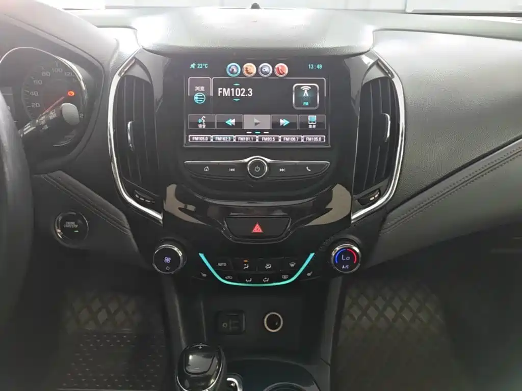 Chevrolet Cruze — миниатюра 13