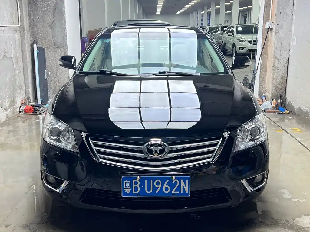 Toyota Camry — миниатюра 2