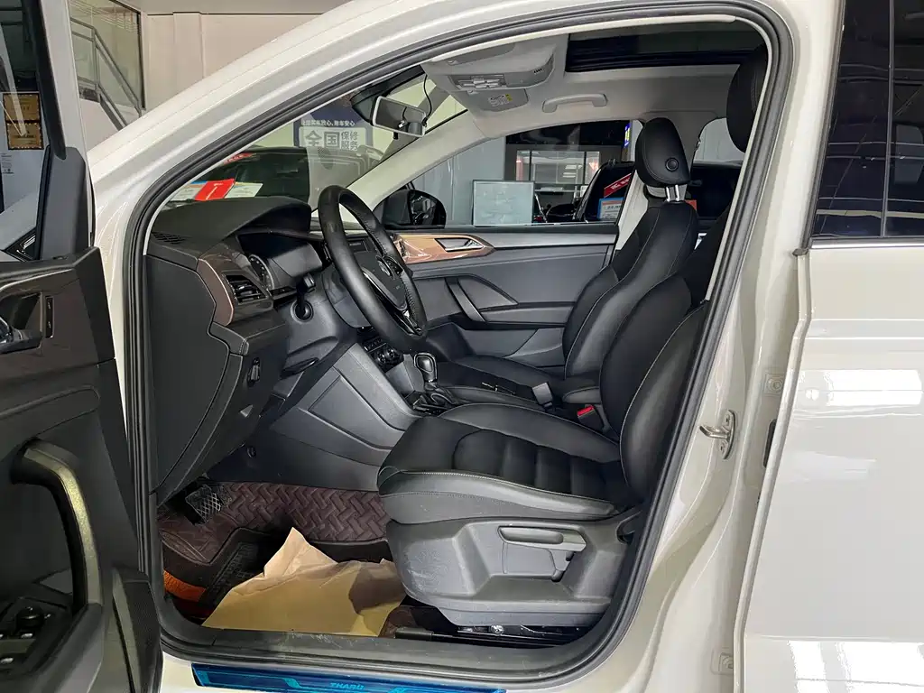 Volkswagen Tharu — миниатюра 7