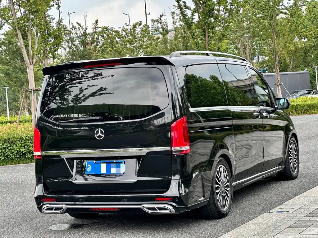 Mercedes-Benz V-Class — миниатюра 6