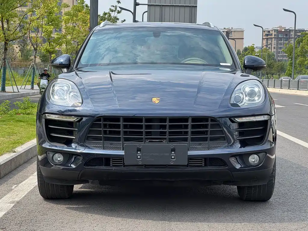 Porsche Macan — миниатюра 2