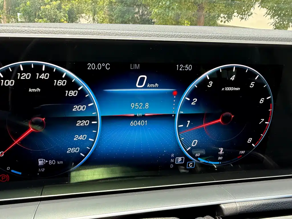 Mercedes-Benz GLE (Import) — миниатюра 24