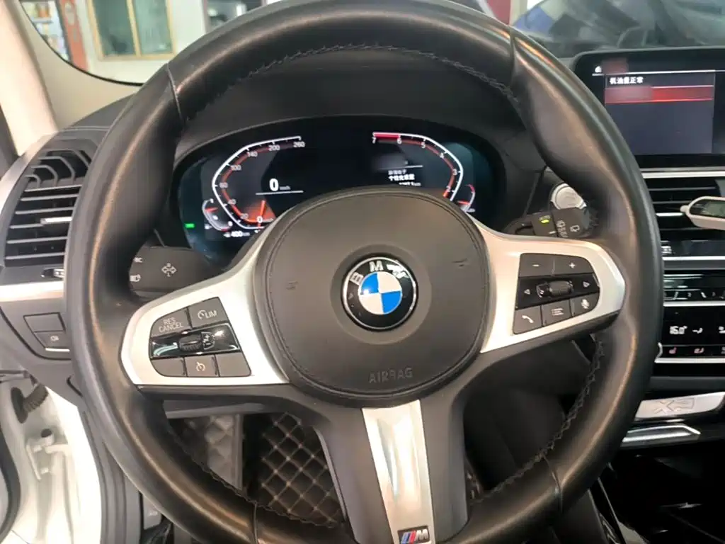 BMW X3 — миниатюра 11