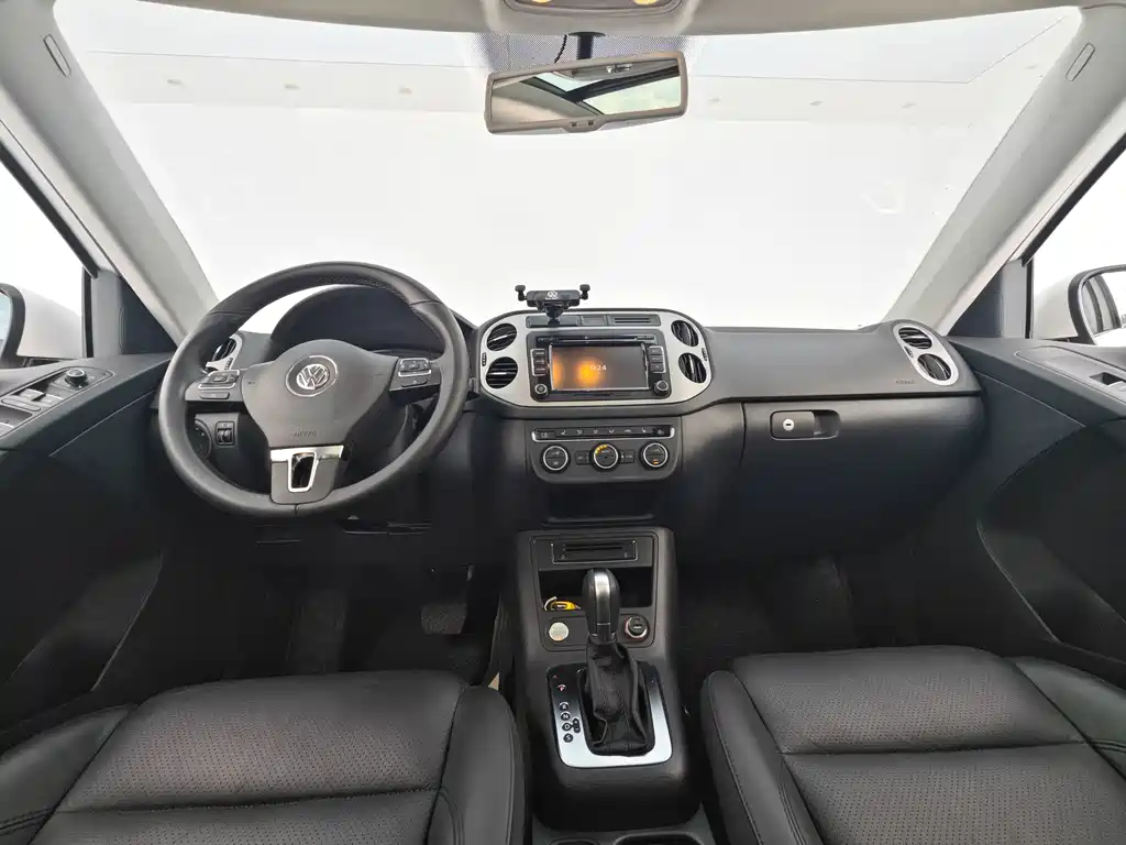 Volkswagen Tiguan — миниатюра 9