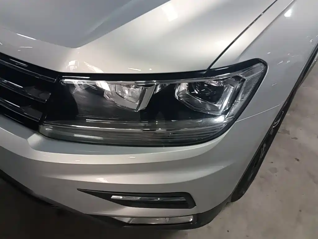 Volkswagen Tiguan L — миниатюра 24