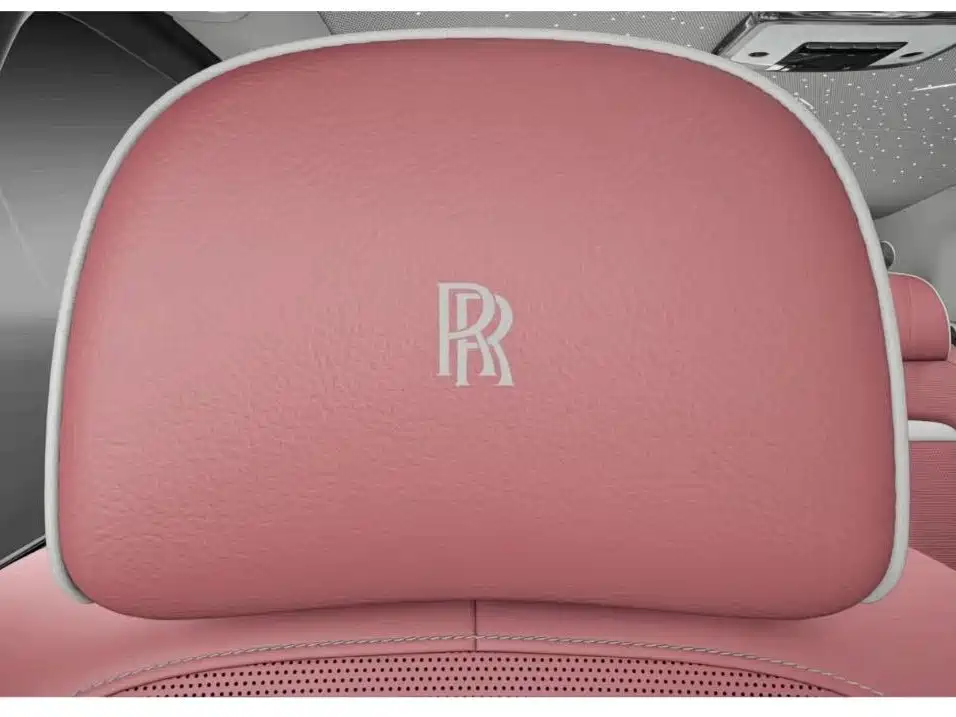Rolls-Royce Cullinan — миниатюра 8