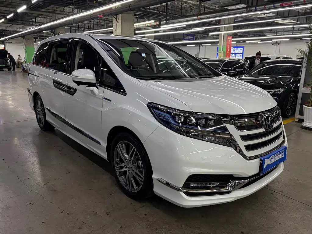Honda Elysion — миниатюра 3