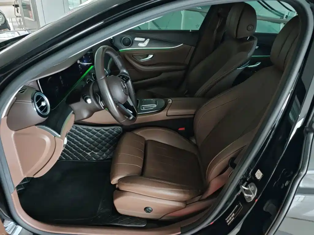 Mercedes-Benz E-Class — миниатюра 15