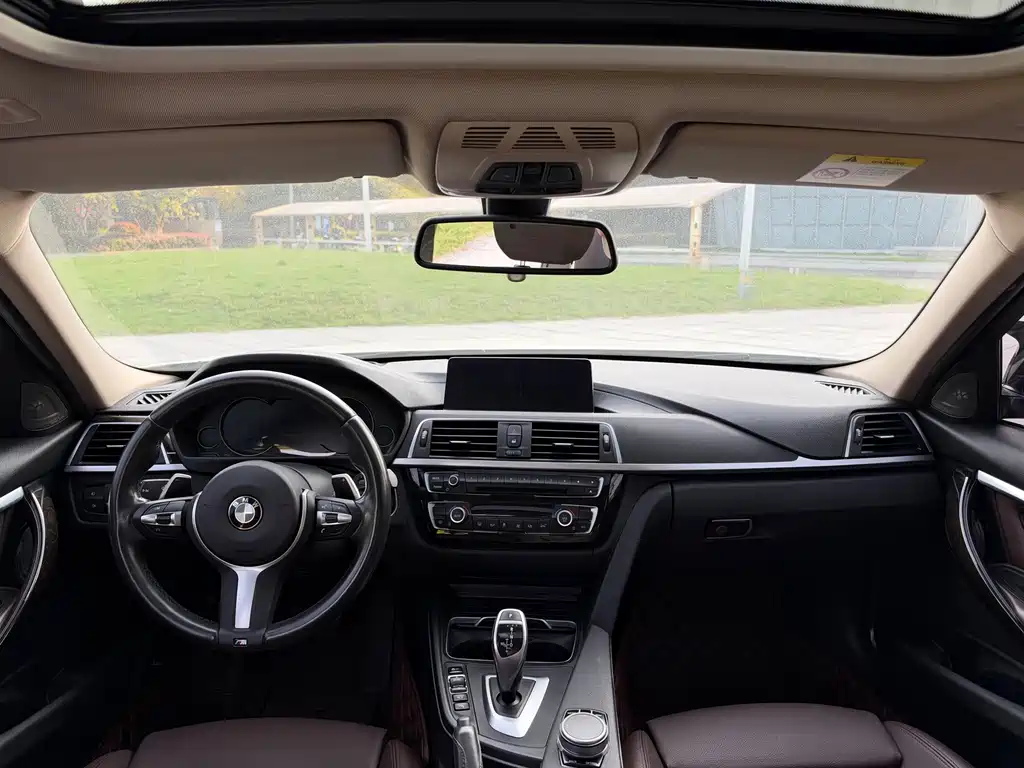 BMW 3 Series — миниатюра 11