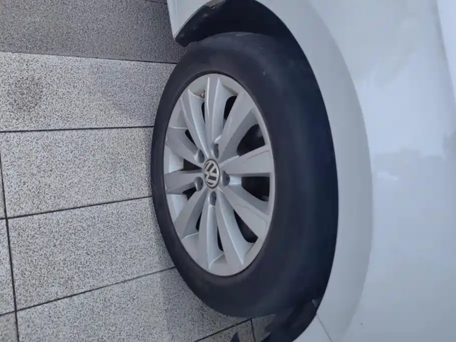 Volkswagen Sagitar — миниатюра 6