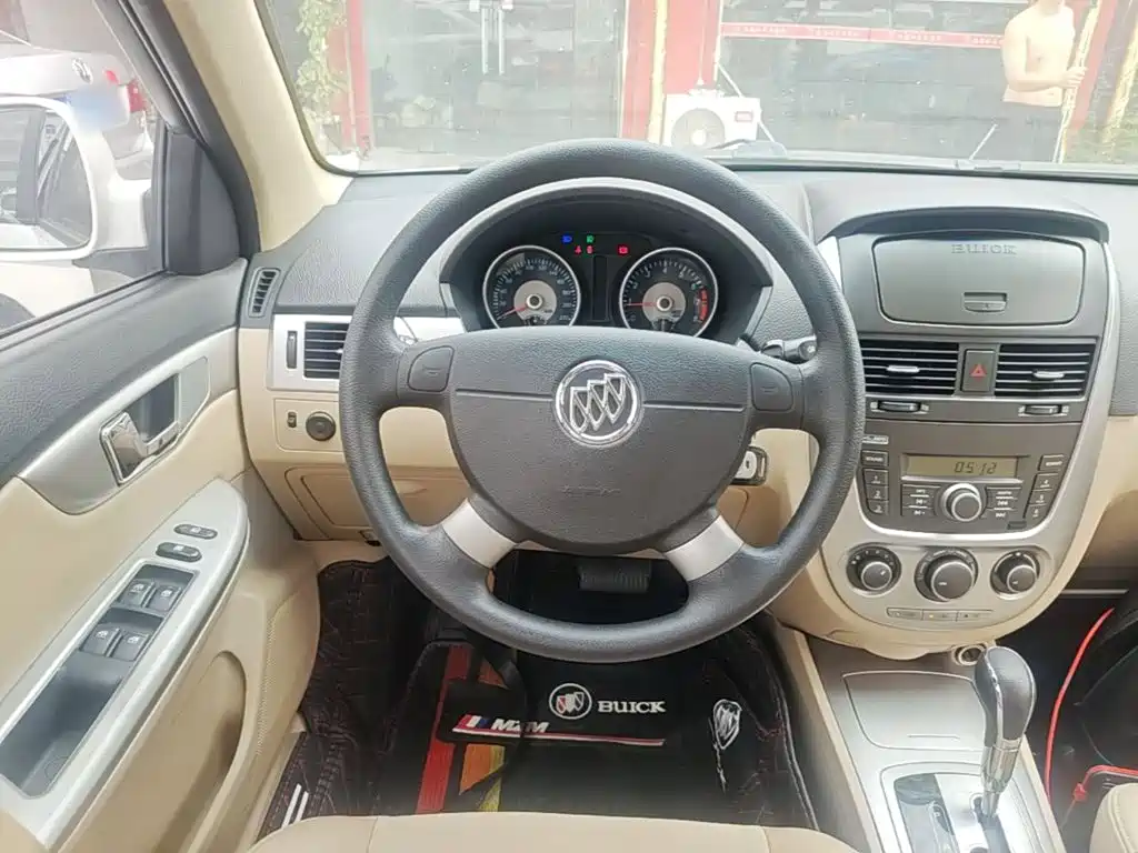 Buick Excelle — миниатюра 11