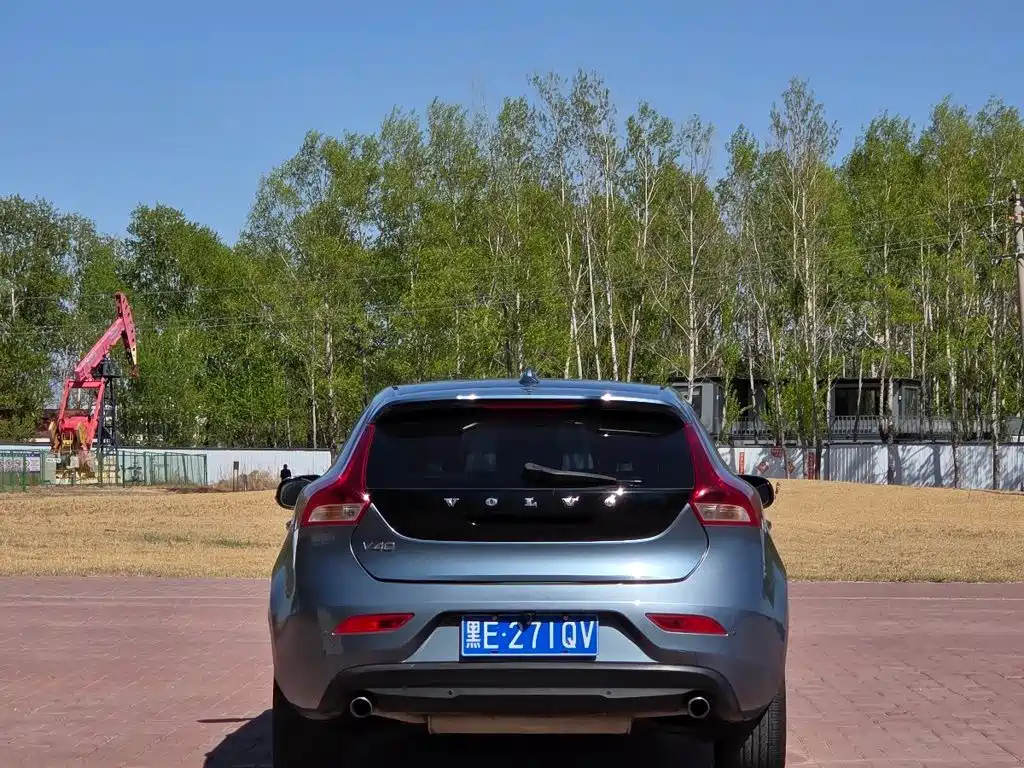 Volvo V40 — миниатюра 9