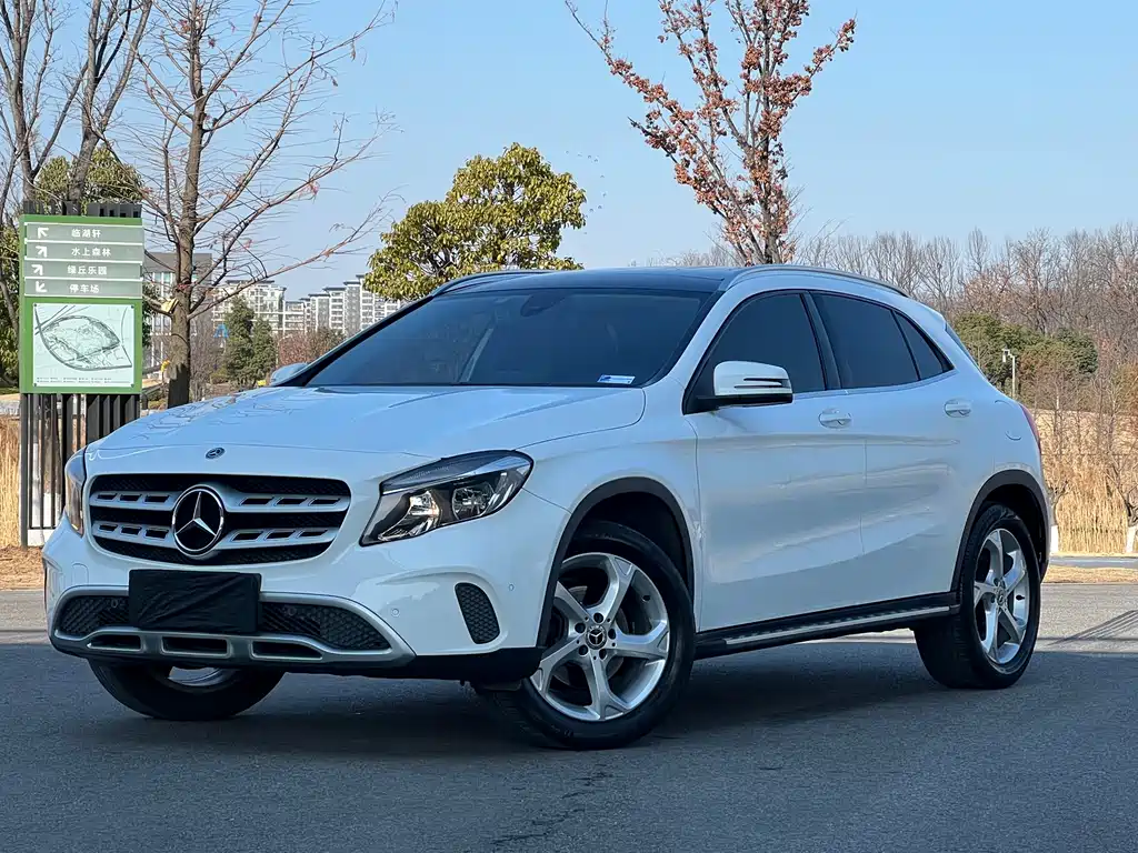 Mercedes-Benz GLA 2017