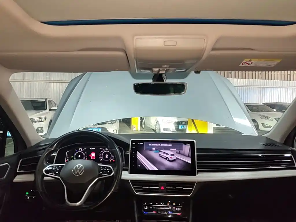 Volkswagen Tiguan L PHEV — миниатюра 18