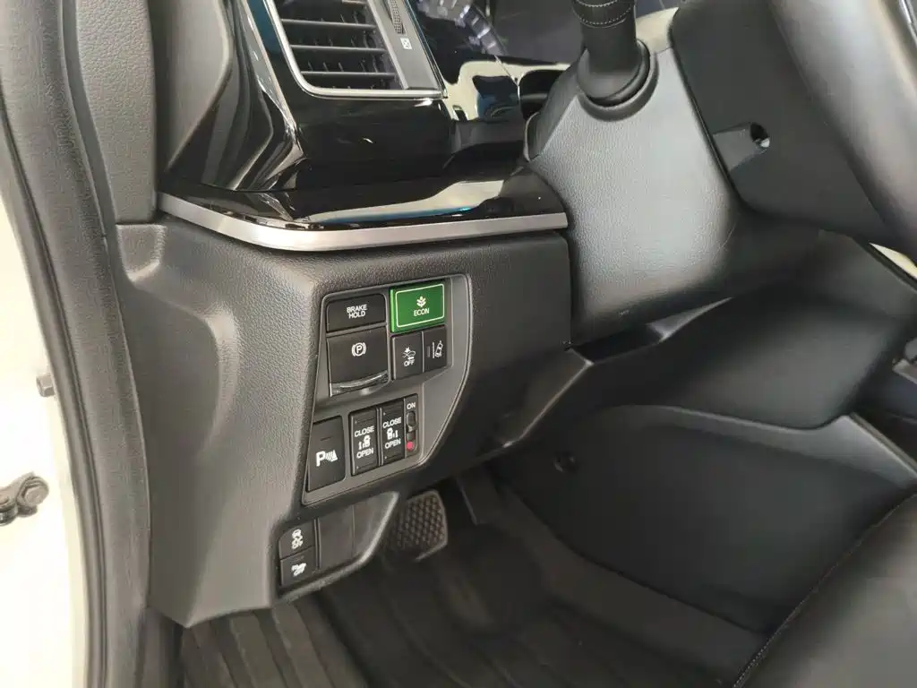 Honda Elysion — миниатюра 8