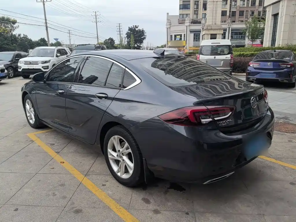 Buick Regal — миниатюра 5