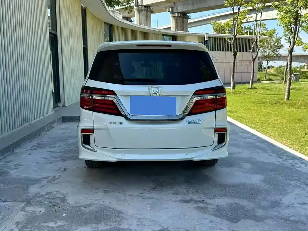 Honda Elysion — миниатюра 8