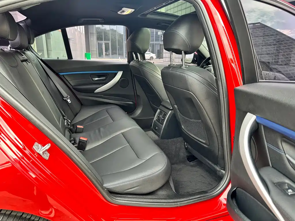 BMW 3 Series — миниатюра 17