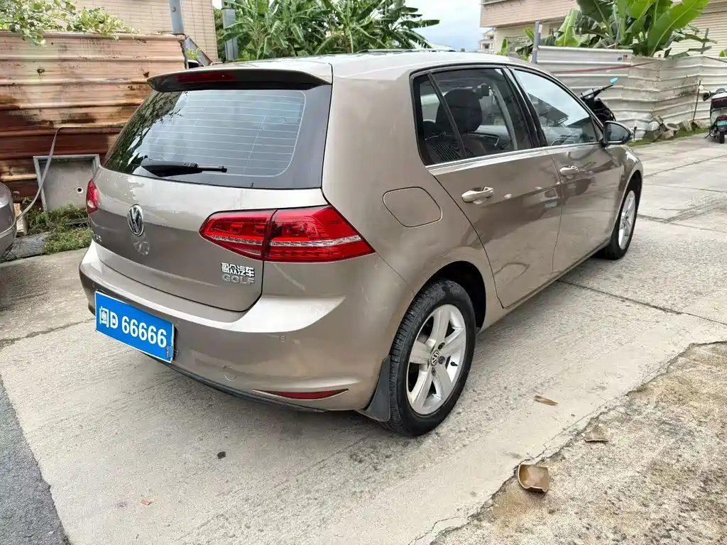 Volkswagen Golf — миниатюра 9