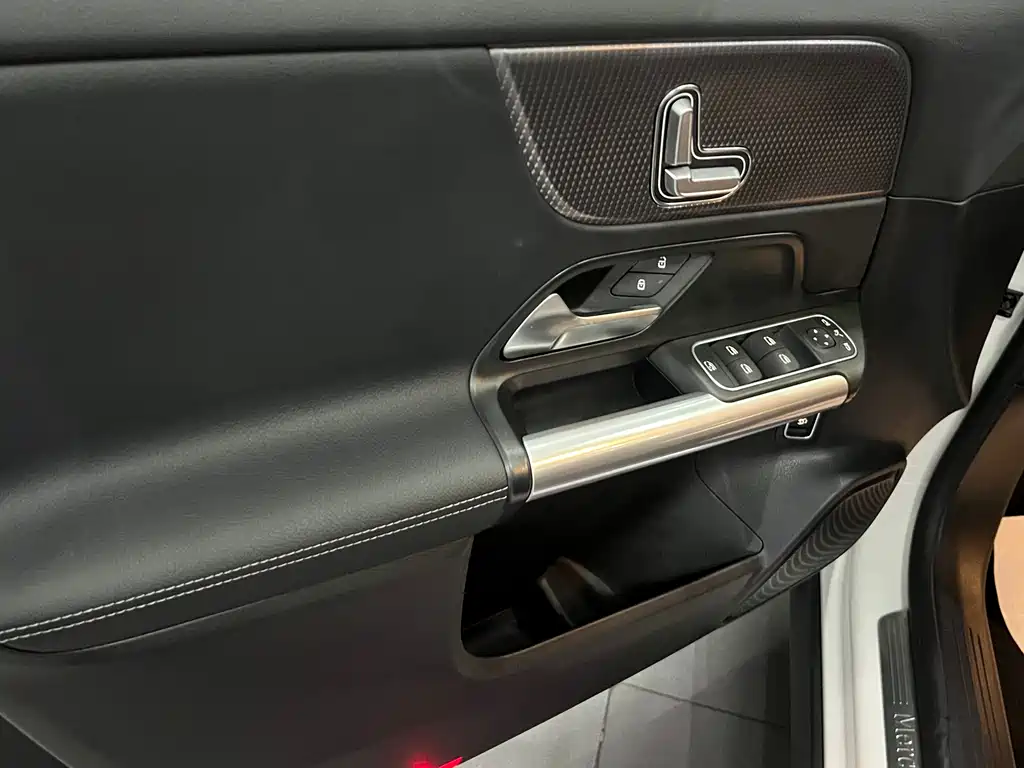 Mercedes-Benz GLA 2023 GLA 220