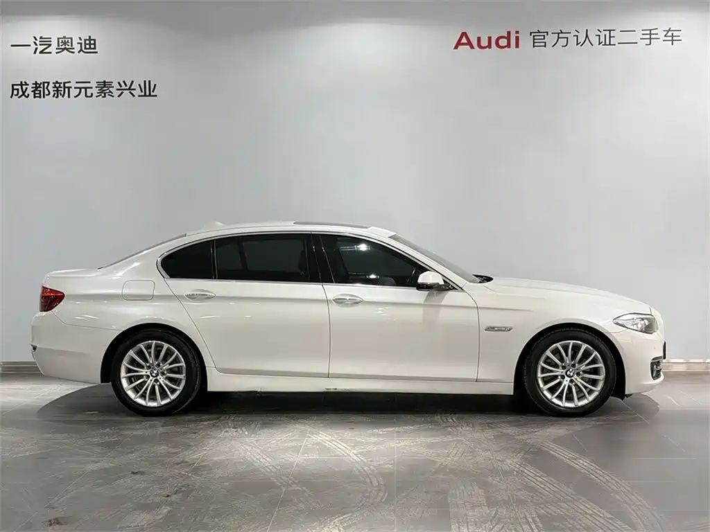 BMW 5 Series — миниатюра 3
