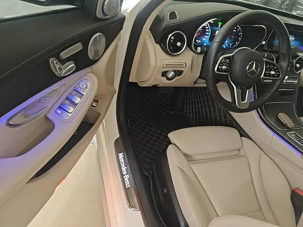 Mercedes-Benz C-Class — миниатюра 16