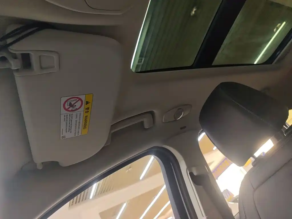 Ford Kuga — миниатюра 18