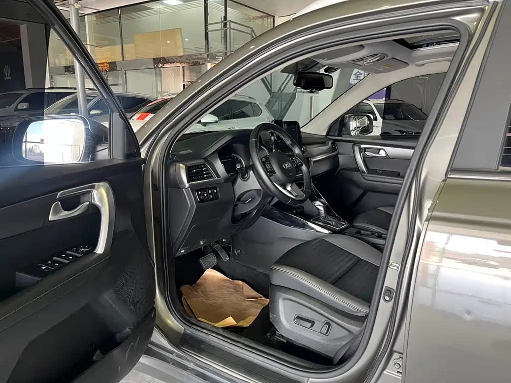 Kia Sportage — миниатюра 6
