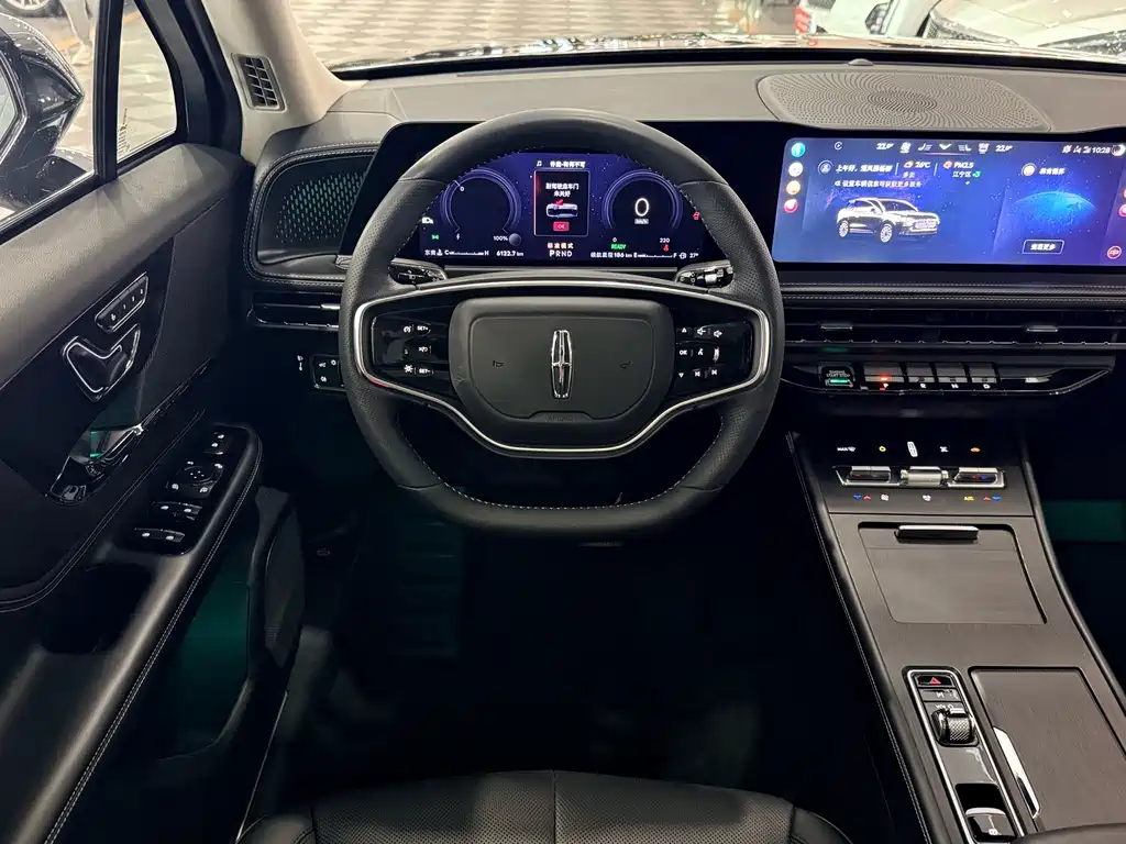 Lincoln Corsair — миниатюра 14