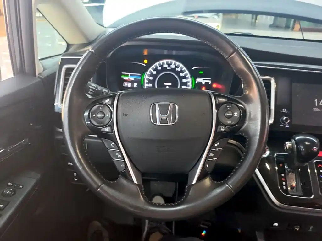 Honda Elysion — миниатюра 11
