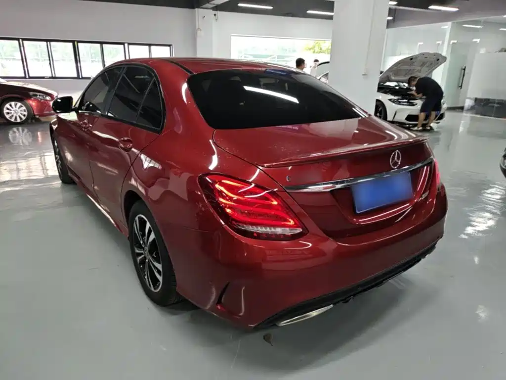 Mercedes-Benz C-Class — миниатюра 5