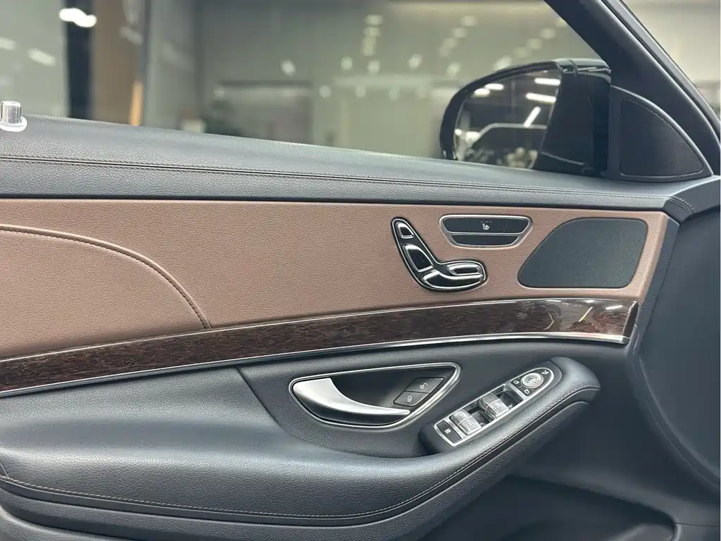 Mercedes-Benz S-Class — миниатюра 5