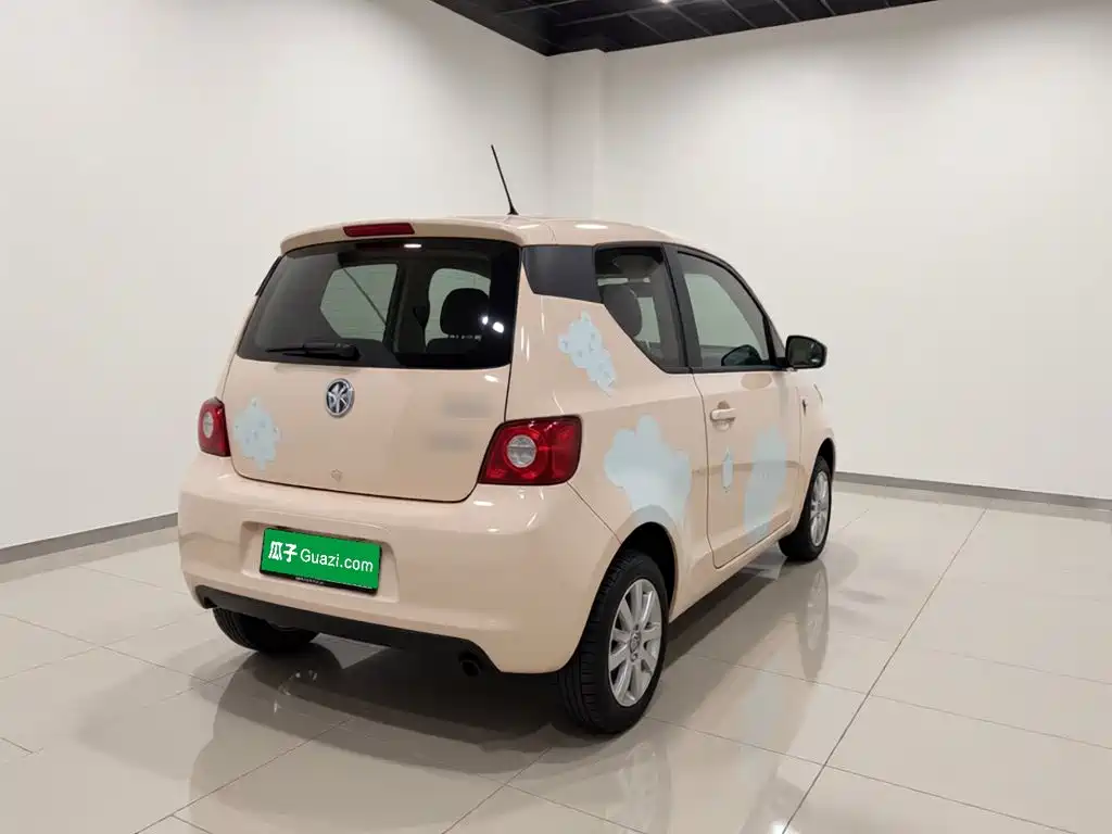Wuling MINIEV — миниатюра 4