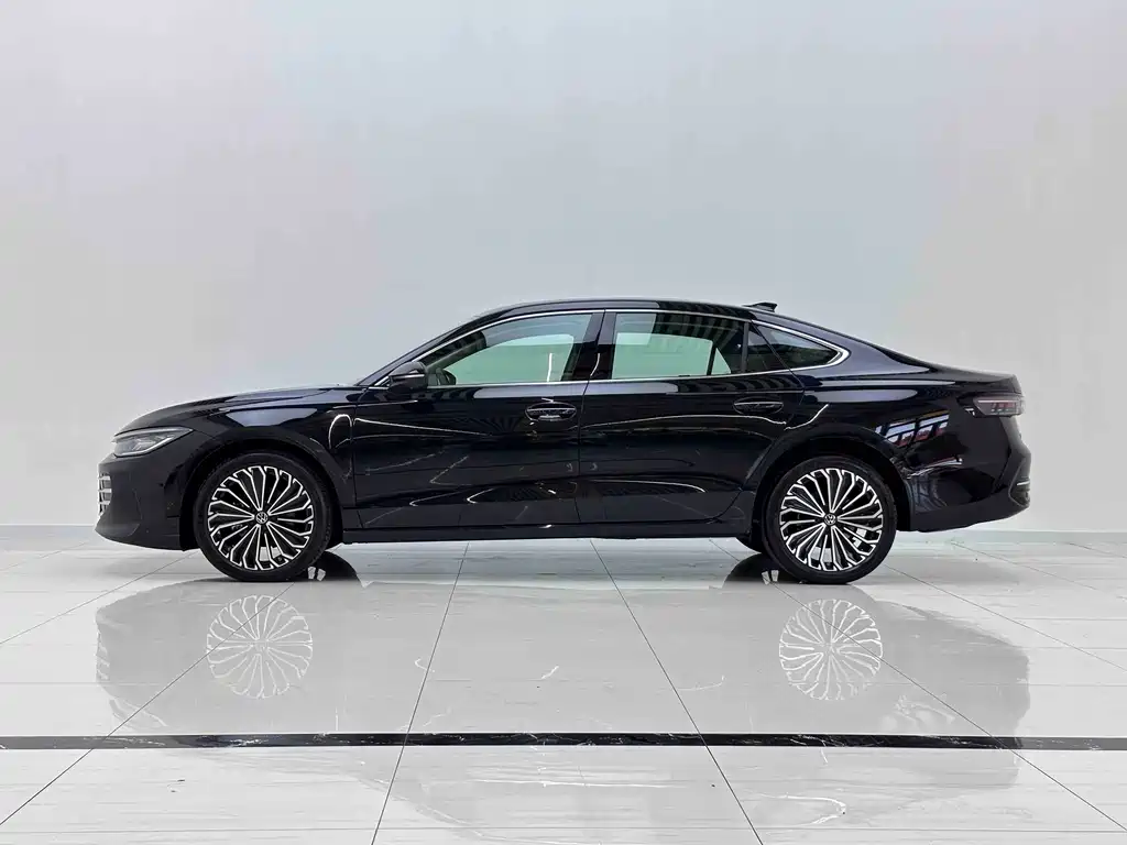 Volkswagen Passat 2025 Pro 380TSI