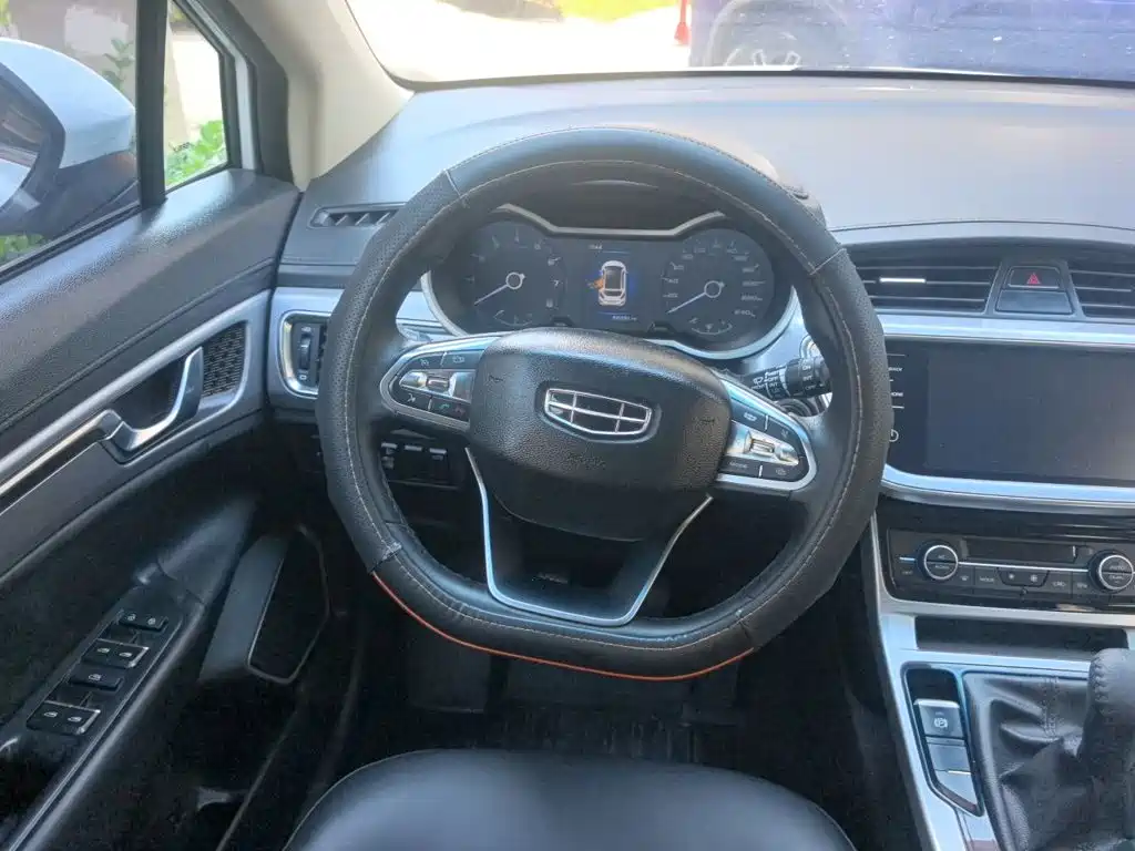 Geely Emgrand GS — миниатюра 3