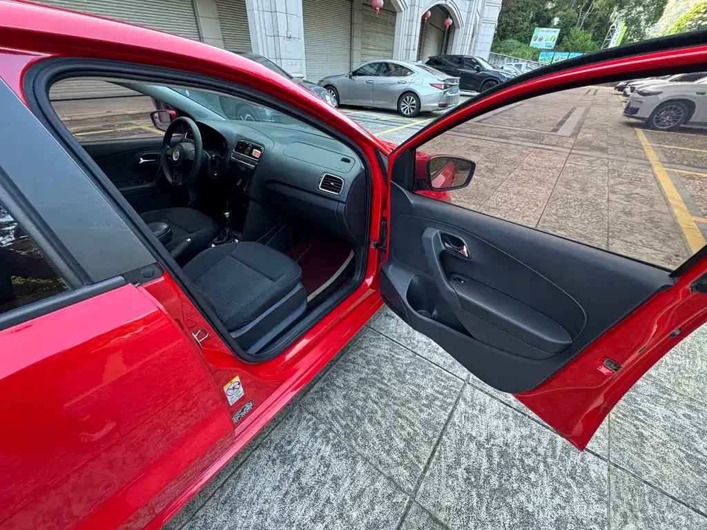 Volkswagen Polo — миниатюра 14