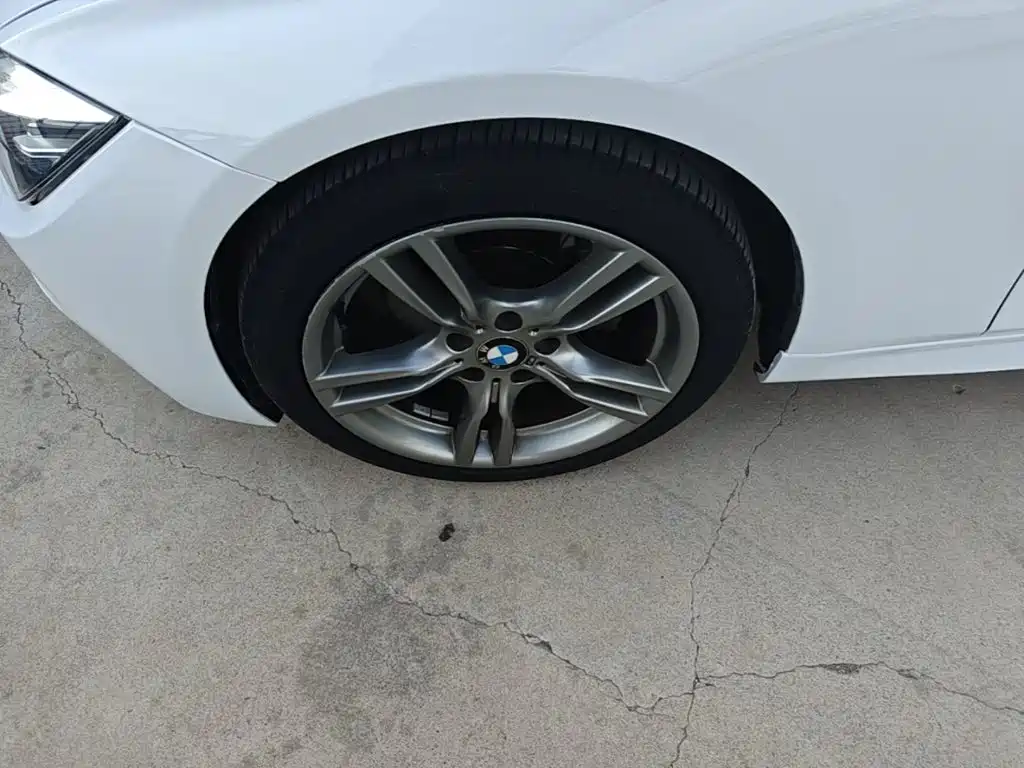 BMW 3 Series — миниатюра 23