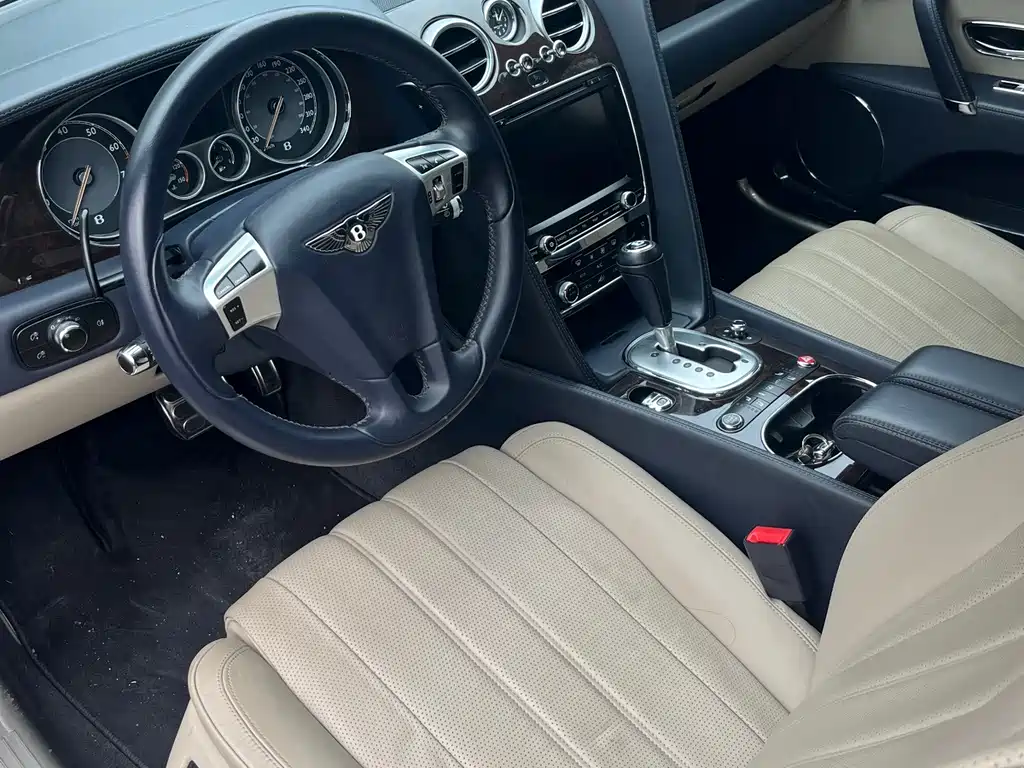 Bentley Flying Spur — миниатюра 32