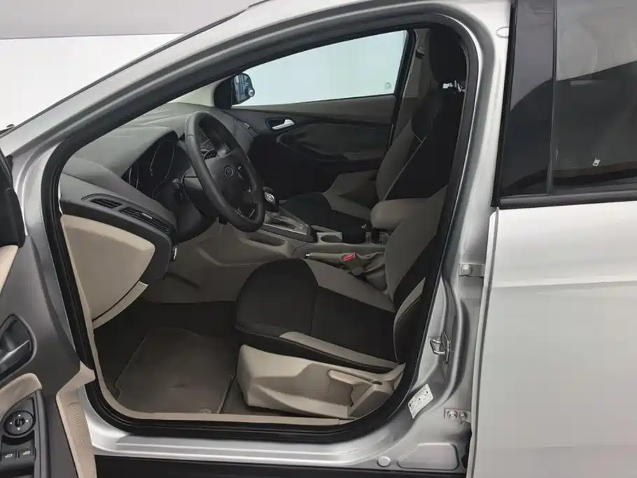 Ford Focus — миниатюра 9