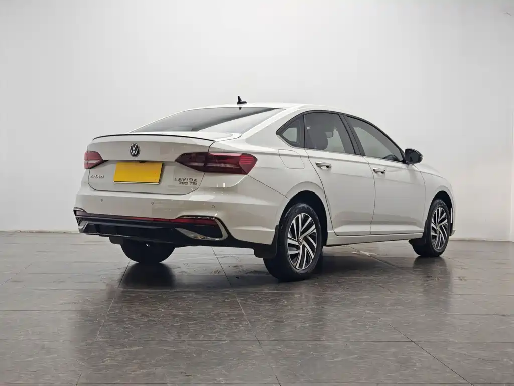Volkswagen Lavida — миниатюра 3